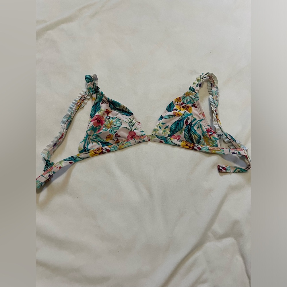 wallflower bikini top